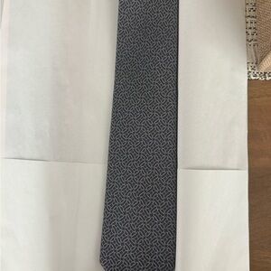 Hermes Lighter Black Geometric Men's Tie